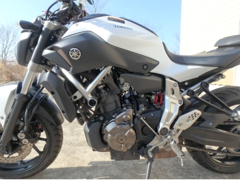     Yamaha MT-07 FZ07 2014  15
