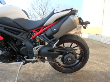 Заказать из Японии мотоцикл Triumph Speed Triple R 2015 фото 16