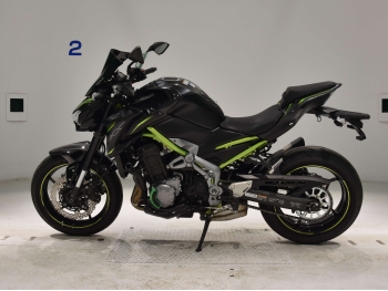     Kawasaki Z900-2 2019  1