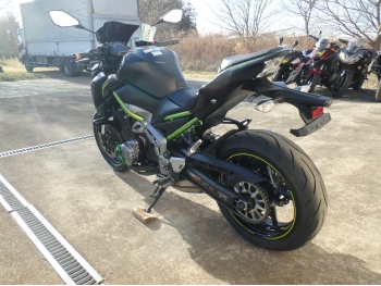    Kawasaki Z900-2 2019  11