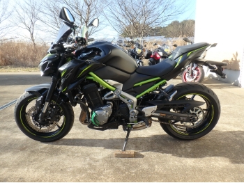     Kawasaki Z900-2 2019  12