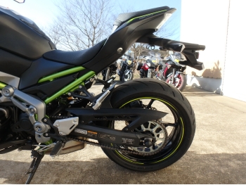     Kawasaki Z900-2 2019  16