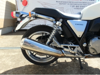     Honda CB1100A 2010  17