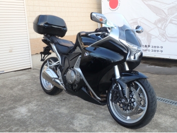     Honda VFR1200F 2011  7