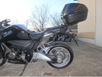     Honda VFR1200F 2011  16