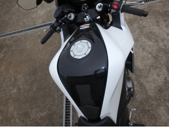     Honda VFR1200F (170) 2010  21