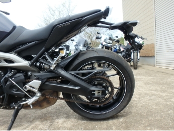     Yamaha MT-09 FZ-09 2014  16