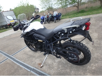     Triumph Tiger800XC 2013  11