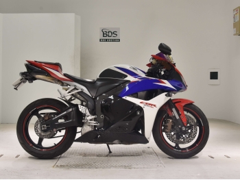 Заказать из Японии мотоцикл Honda CBR600RR-3A 2010 фото 2