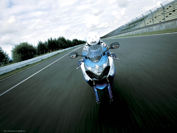  Suzuki GSX-R1000 2009    ,  