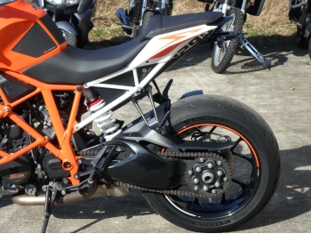 Заказать из Японии мотоцикл KTM 1290 Super Duke R 2016 фото 16