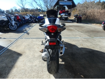     Honda VFR1200F 2010  10