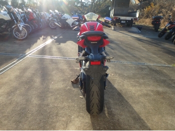     Honda CBR650R 2019  10