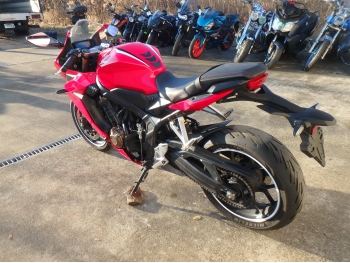     Honda CBR650R 2019  11
