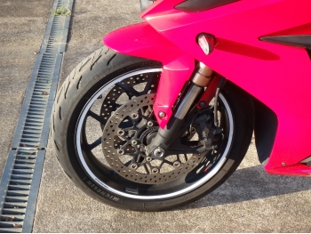     Honda CBR650R 2019  14