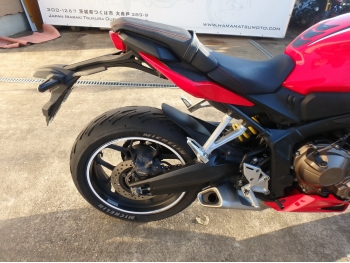     Honda CBR650R 2019  17