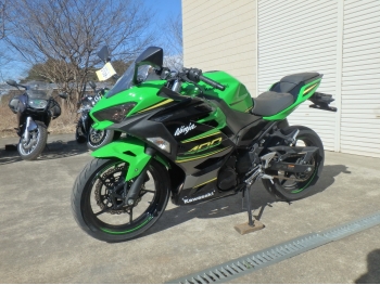 Заказать из Японии мотоцикл Kawasaki Ninja400-2 2018 фото 13
