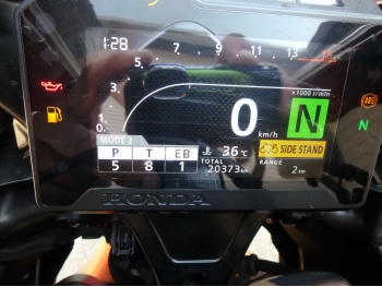     Honda CBR1000RR-3 2017  15