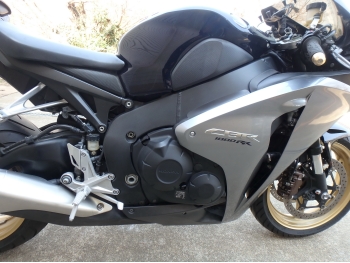 Заказать из Японии мотоцикл Honda CBR1000RR-2A 2009 фото 13