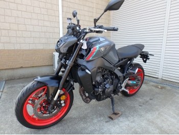     Yamaha MT-09-2 2021  8