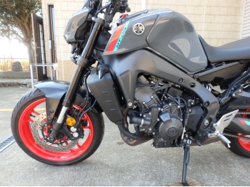     Yamaha MT-09-2 2021  9