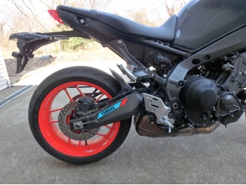     Yamaha MT-09-2 2021  12