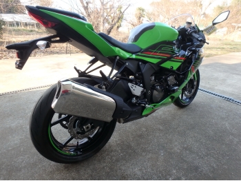 Заказать из Японии мотоцикл Kawasaki ZX-6R Ninja 2023 фото 4