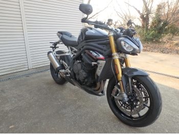   #5123   Triumph Speed Triple 1200RS