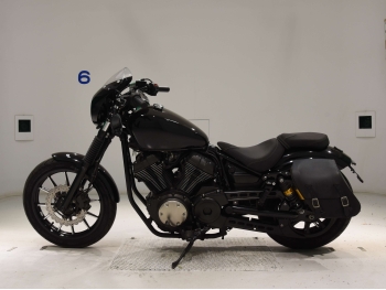     Yamaha XV950 Bolt ABS 2013  1