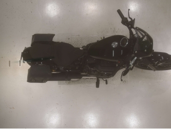     Yamaha XV950 Bolt ABS 2013  3