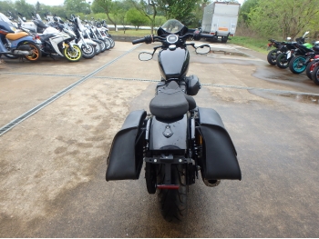     Yamaha XV950 Bolt ABS 2013  11