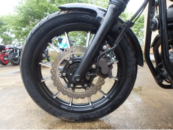     Yamaha XV950 Bolt ABS 2013  15