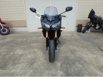     Yamaha FZ-1 Fazer 2014  5