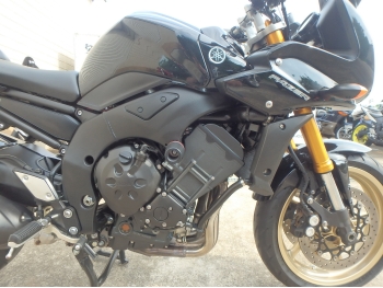     Yamaha FZ-1 Fazer 2014  17