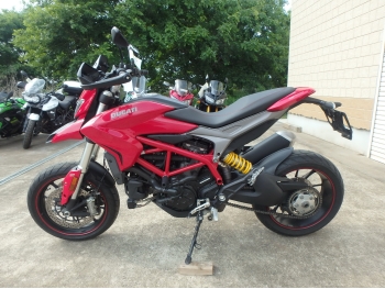     Ducati Hyperstrada 939 2016  11