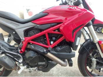     Ducati Hyperstrada 939 2016  17