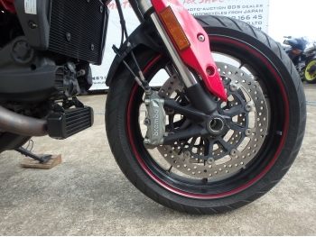     Ducati Hyperstrada 939 2016  18