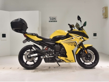     Yamaha FZ-6R 2009  2
