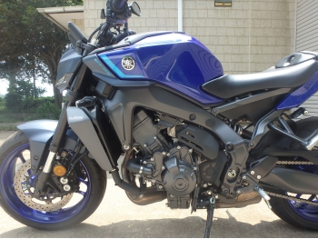     Yamaha MT-09-2AMT 2024  10