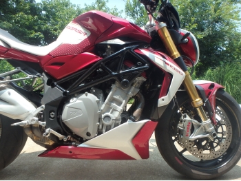     MV Agusta Brutale Corsa 1090 2014  16