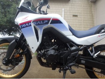     Honda XL750 Transalp 2023  10