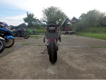     KTM 790 Duke 2023  8