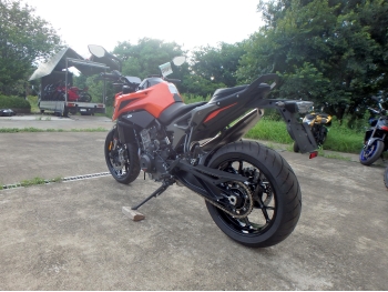     KTM 790 Duke 2023  9