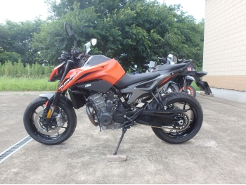     KTM 790 Duke 2023  10