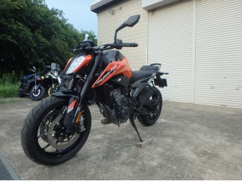     KTM 790 Duke 2023  11