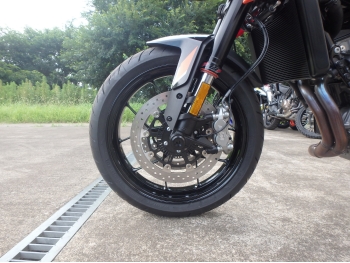     KTM 790 Duke 2023  12