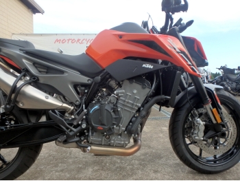     KTM 790 Duke 2023  16
