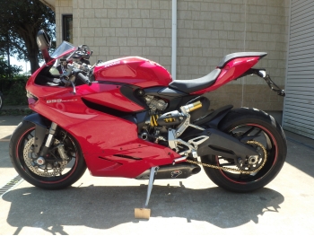     Ducati 899 Panigale 2013  8