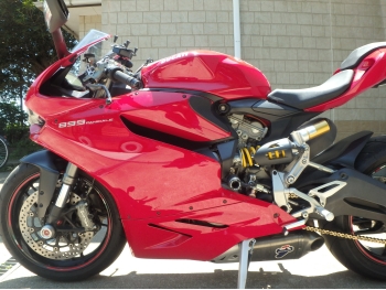     Ducati 899 Panigale 2013  11