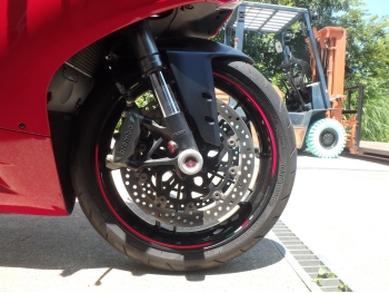     Ducati 899 Panigale 2013  15